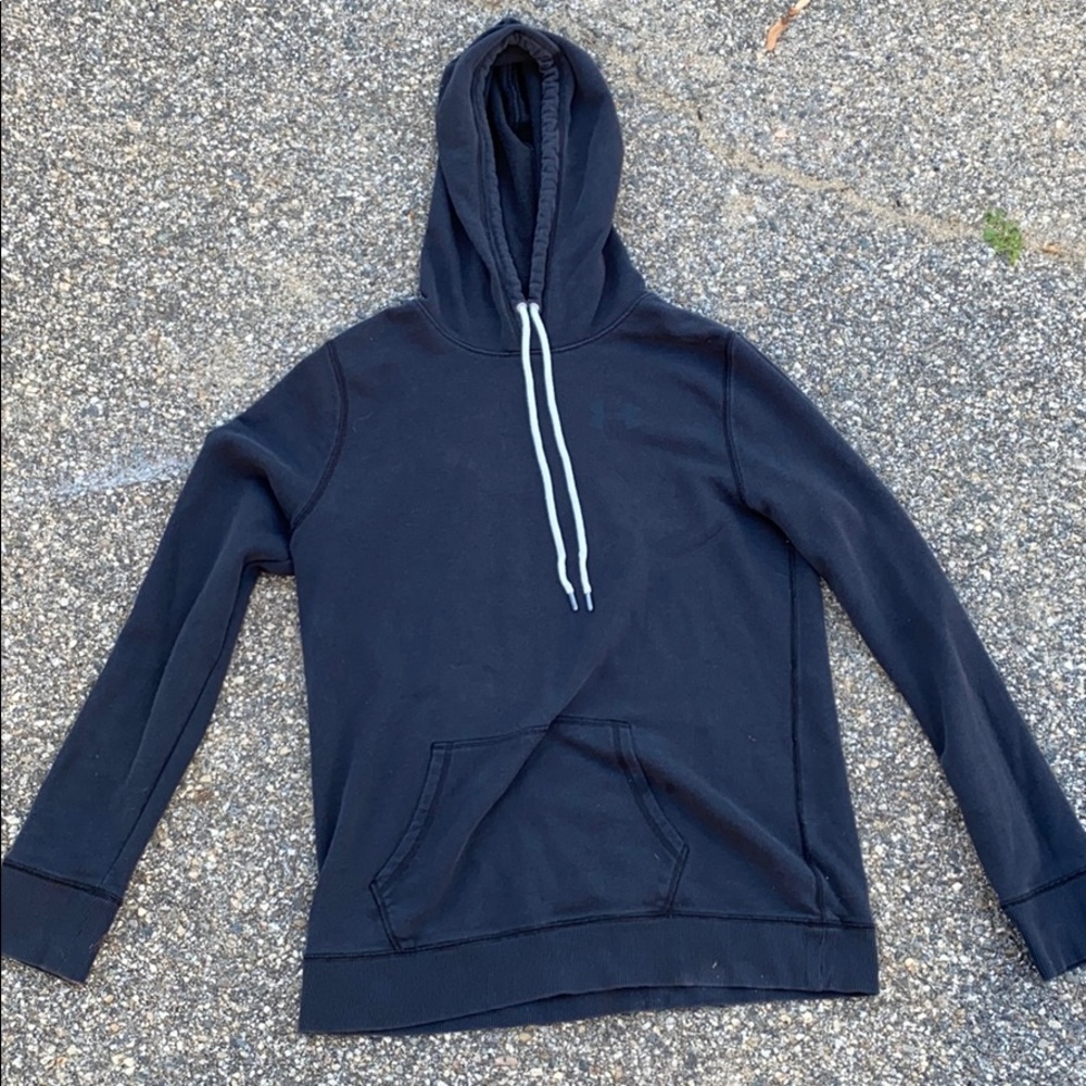 Under armour sweatshirt